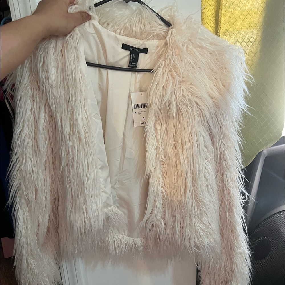 Never worn , in great condition